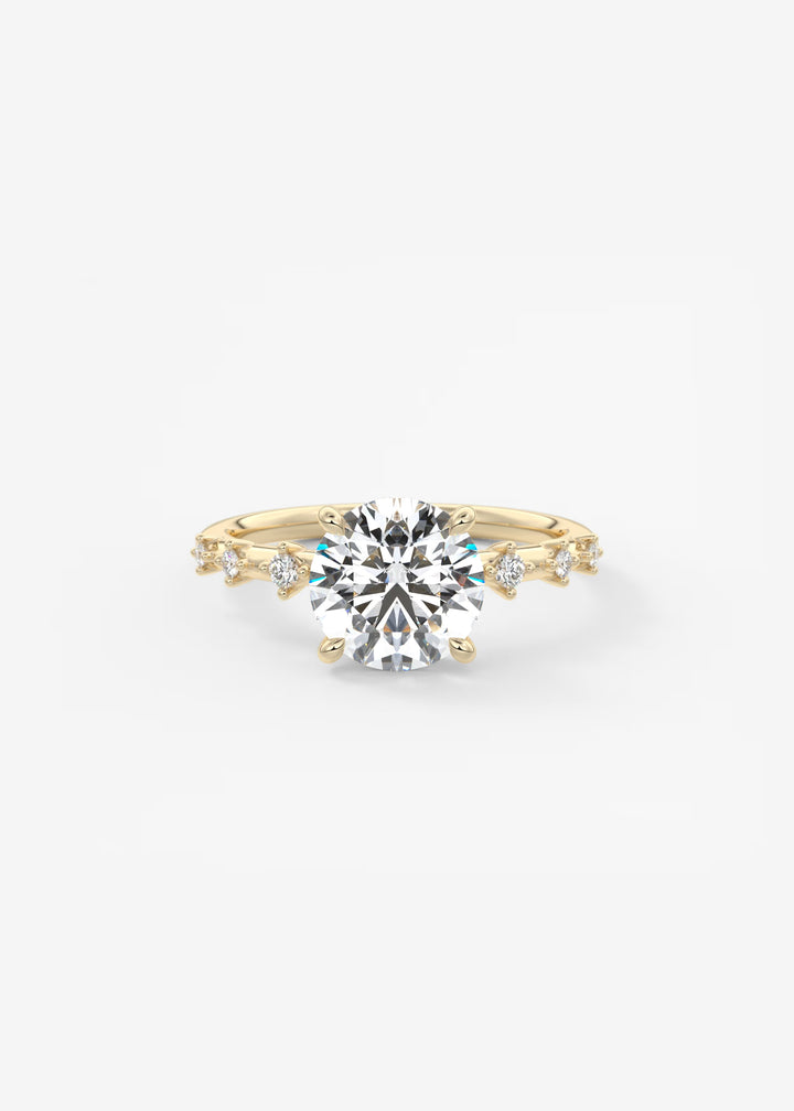 Gold ring with a large diamond on a white background#material_white