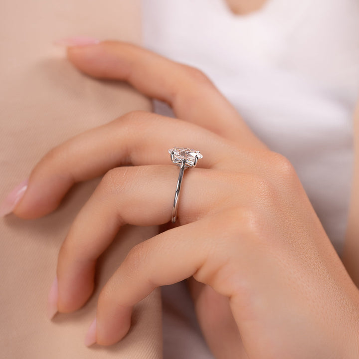 The Lacole Set With Oval Solitaire Moissanite#material_14k-white