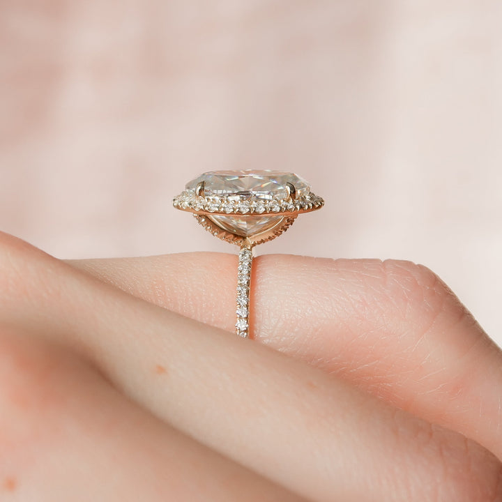 The Lana Oval Lab Diamond Moissanite Engagement Ring *Shown with 4.5 ct #material_gold