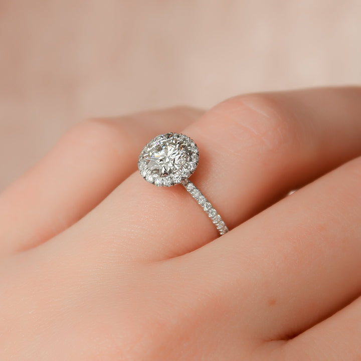 The Lana Set With Round Pave Moissanite#material_18k-white