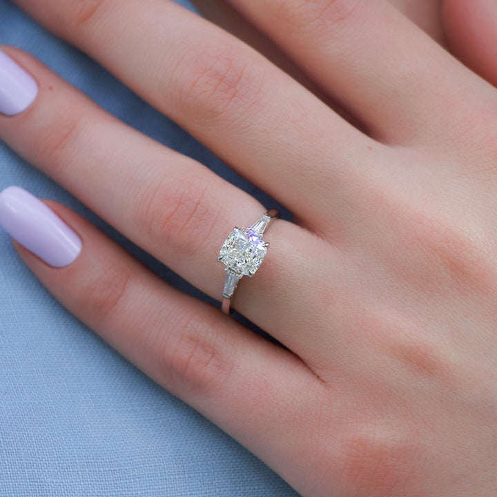 The Leona Set With Cushion Solitaire Lab Diamond 2 Carat 14K White#material_14k-white