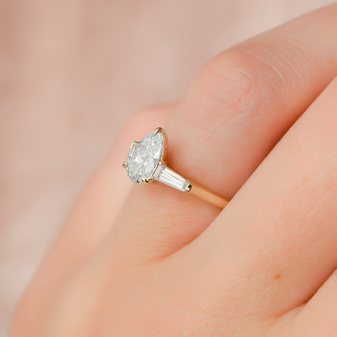 The Leona Set With Pear Solitaire Moissanite#material_14k-gold