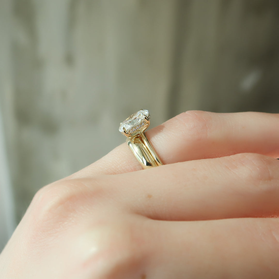 The Liberty Set With Oval Solitaire Moissanite#material_14k-gold