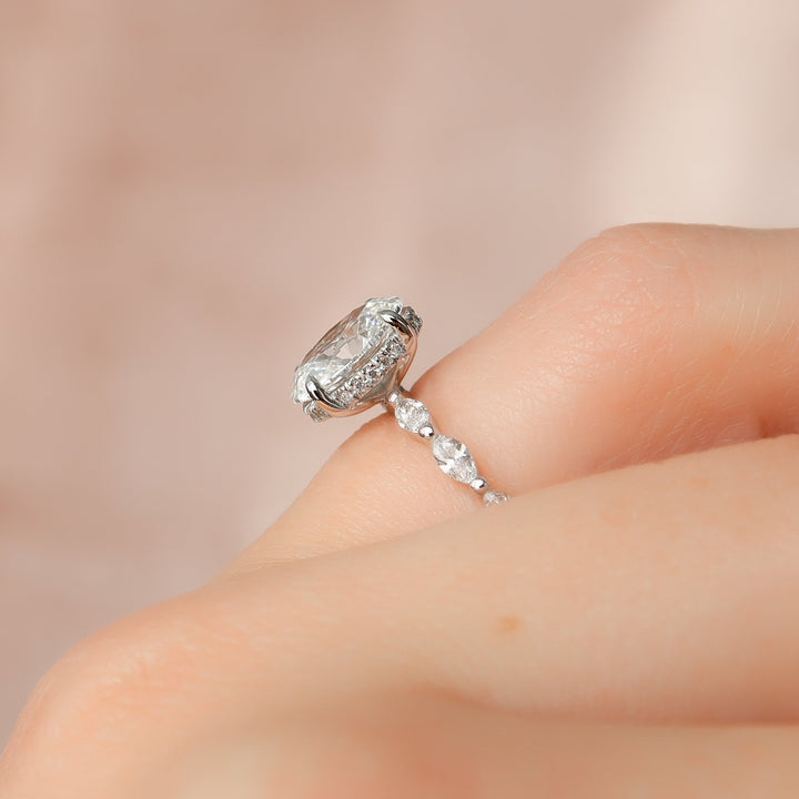 The Linda Set With Oval Side Stone Moissanite#material_14k-white