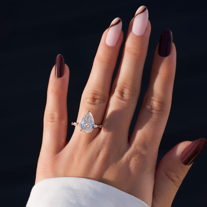The Linda Pear Lab Diamond Moissanite Engagement Ring *Shown with 3.5 ct #material_rose