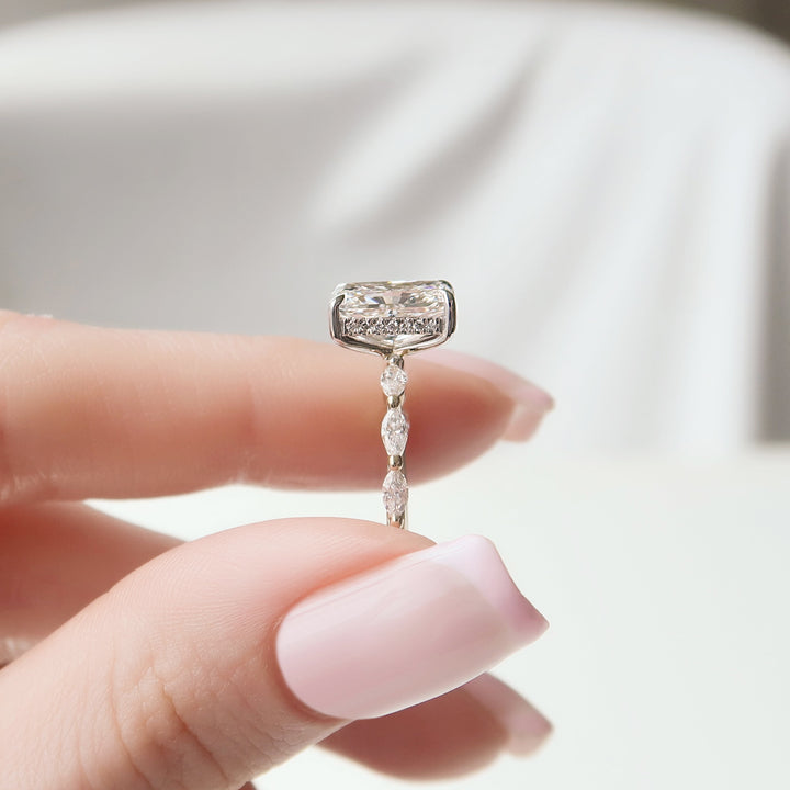 The Linda Radiant Lab Diamond Moissanite Engagement Ring *Shown with 2.5 ct #material_gold