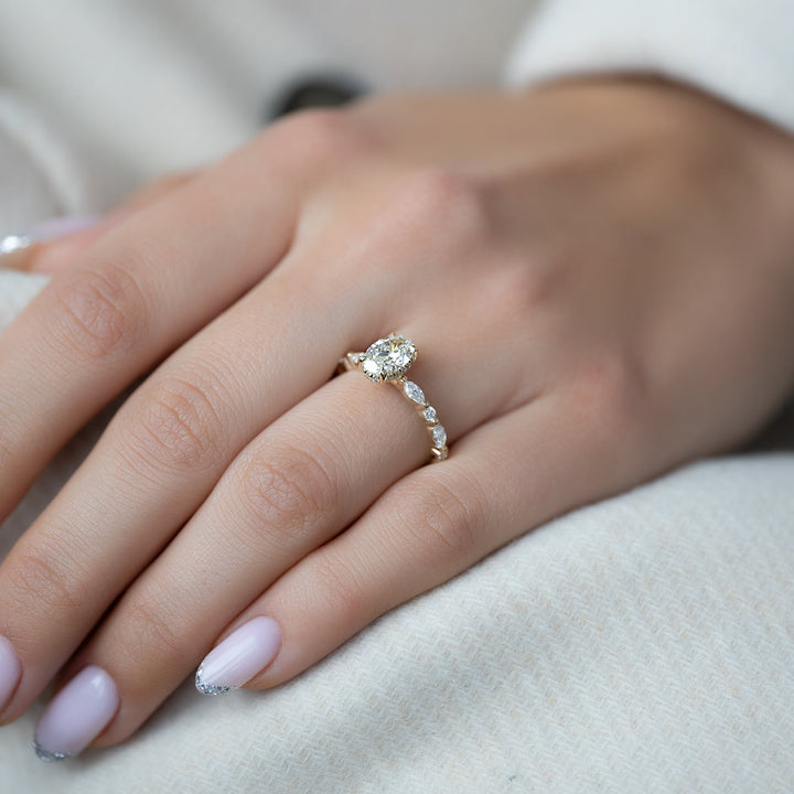 The Lyra Oval Lab Diamond Moissanite Engagement Ring *Shown with 1 ct #material_gold
