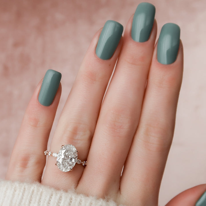 The Lyra Oval Lab Diamond Moissanite Engagement Ring *Shown with 4 ct #material_rose