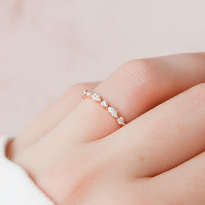 The Lyra Wedding Bands Diamonds Half Way#material_18k-rose