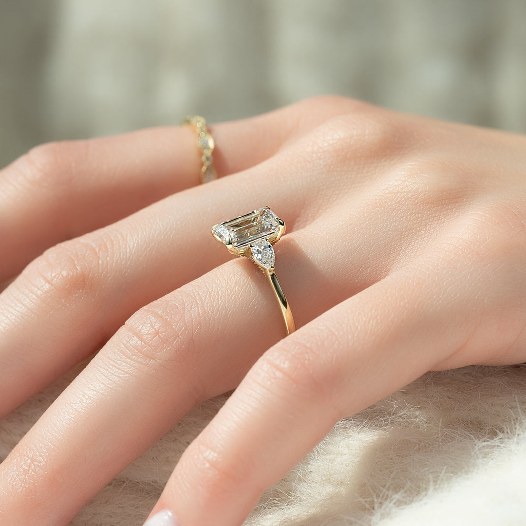 The Macy Set With Emerald Side Stone Moissanite#material_14k-gold