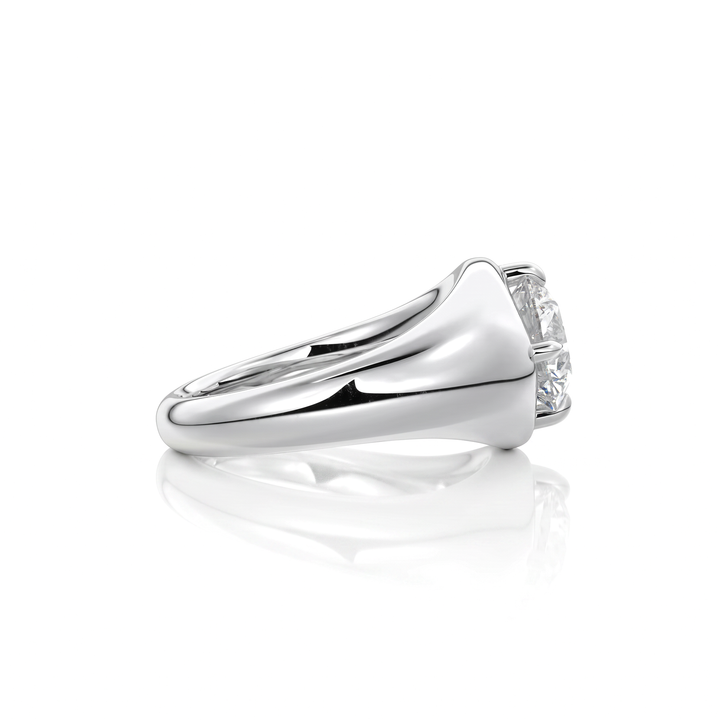 The Manon Set With An Emerald Lab Diamond #material_white