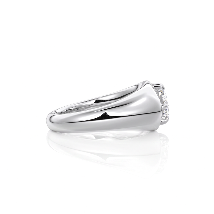 The Manon Set With An Emerald Lab Diamond #material_white
