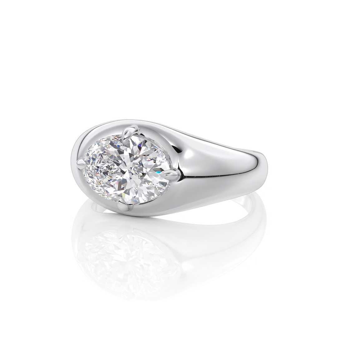 The Manon Set With An Oval Lab Diamond #material_white