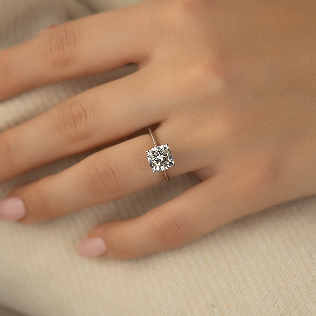 The Meera Set With Cushion Solitaire Moissanite#material_14k-white