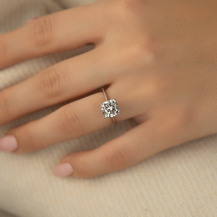 The Meera Set With Cushion Solitaire Moissanite#material_14k-white