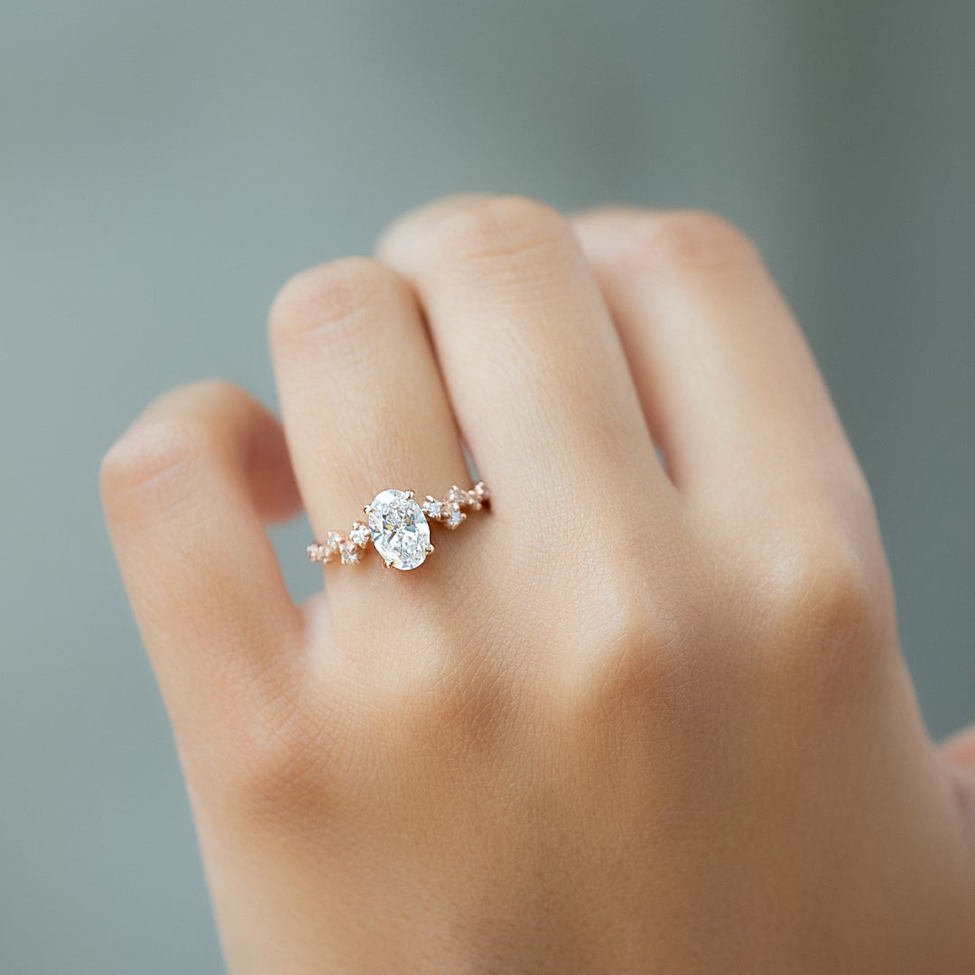 The Mona Set With Oval Side Stone Moissanite#material_18k-rose