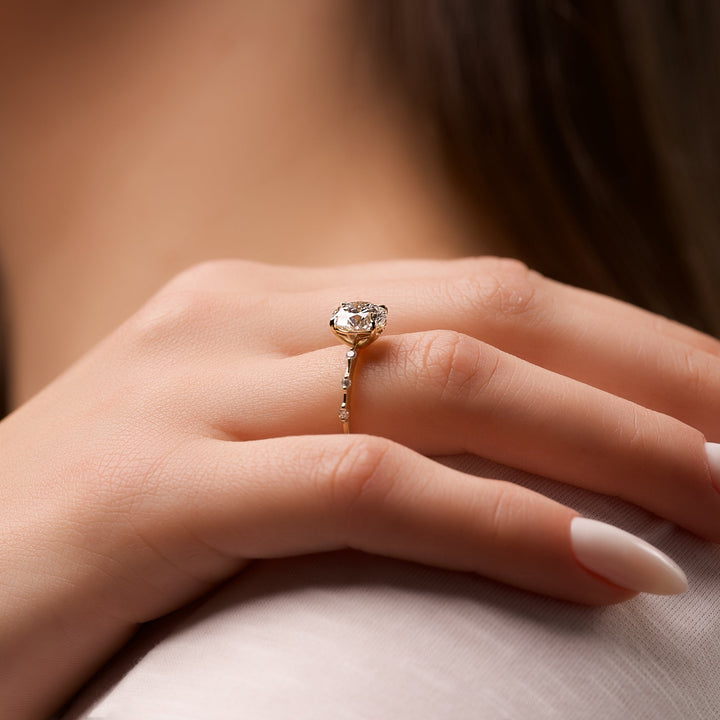The Morgan Round Lab Diamond Moissanite Engagement Ring *Shown with 2 ct #material_gold