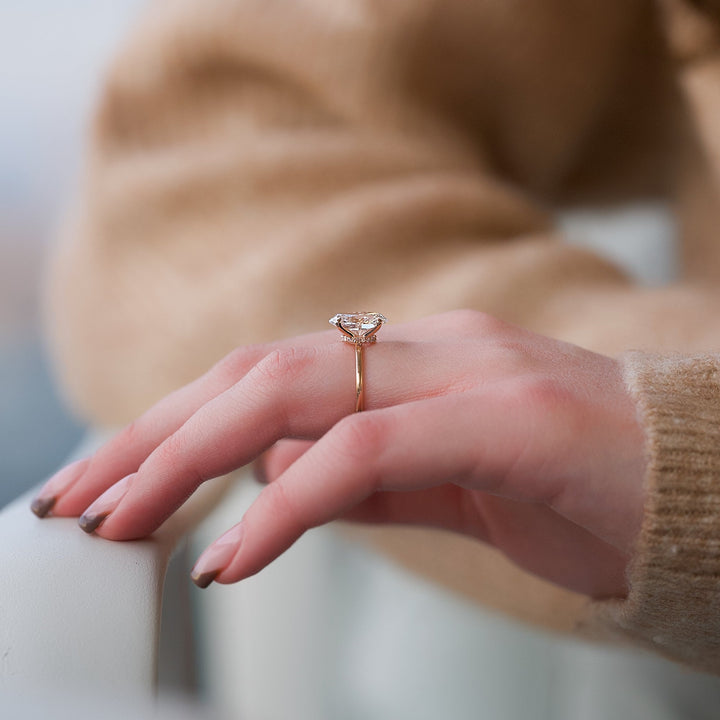 The Navy Set With Oval Solitaire Moissanite#material_14k-rose