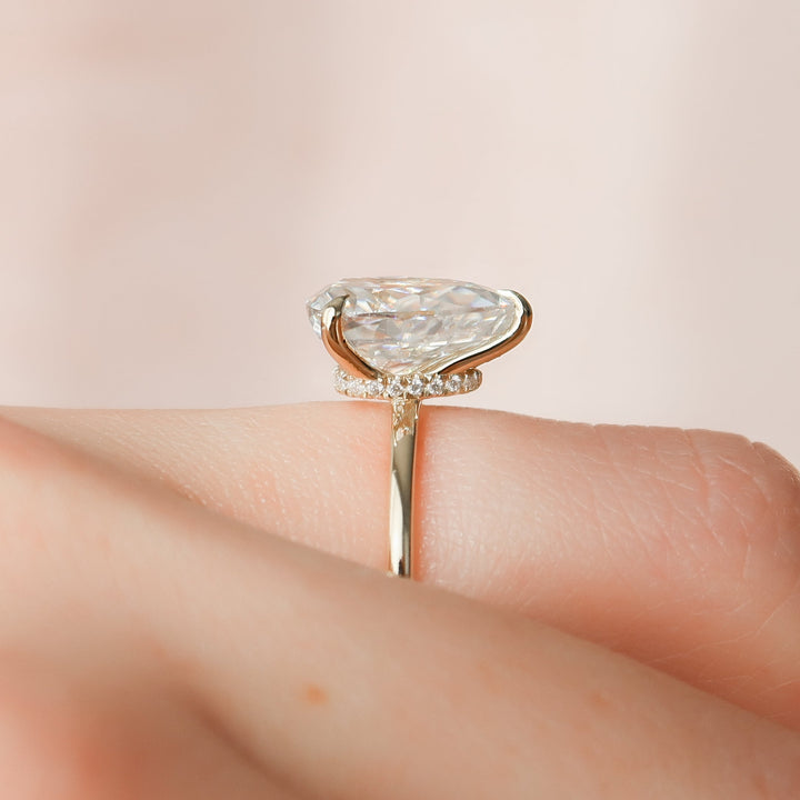 The Navy Pear Lab Diamond Moissanite Engagement Ring *Shown with 2 ct #material_gold