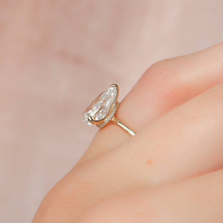 The Navy Pear Lab Diamond Moissanite Engagement Ring *Shown with 2.5 ct #material_gold