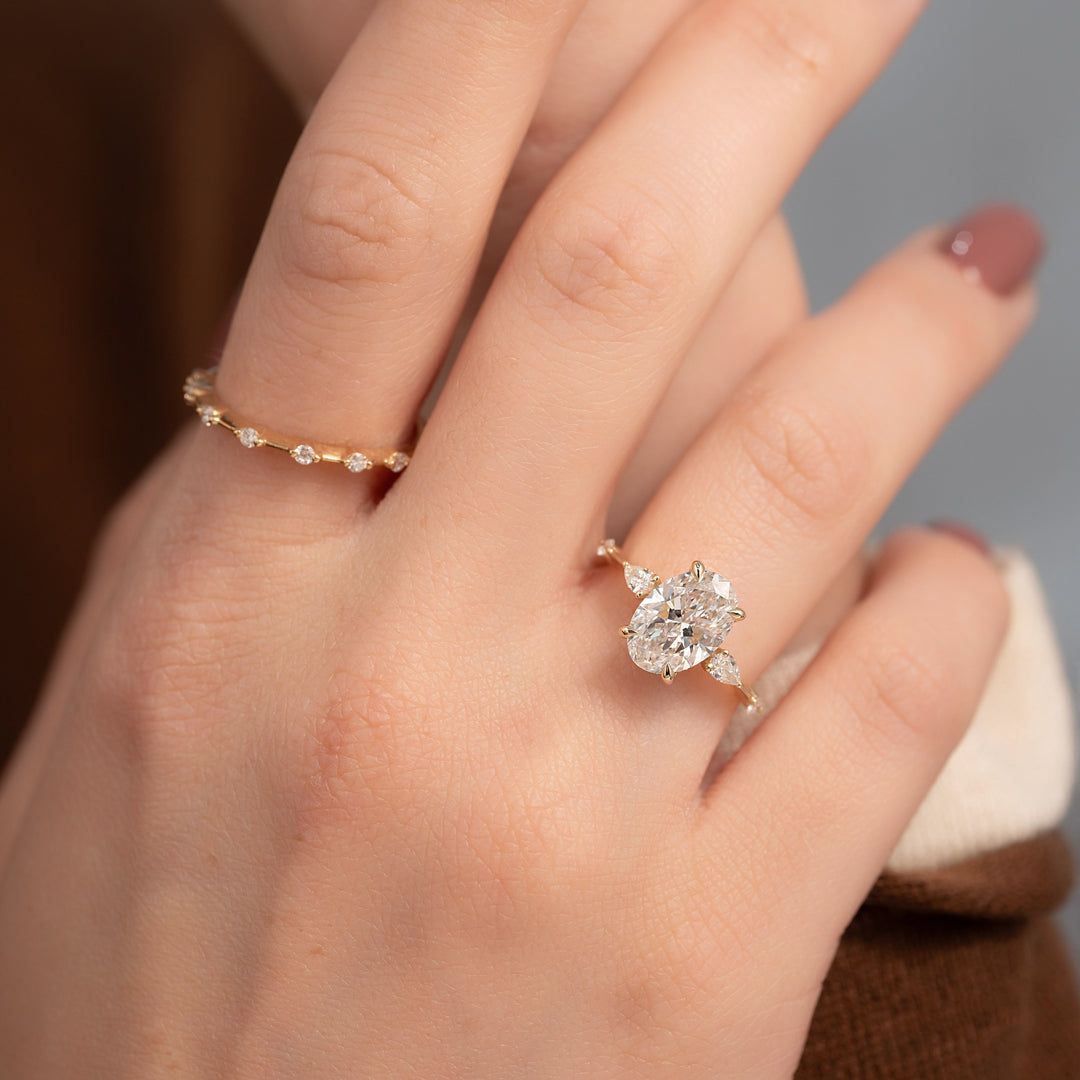 The Niko Oval Lab Diamond Moissanite Engagement Ring