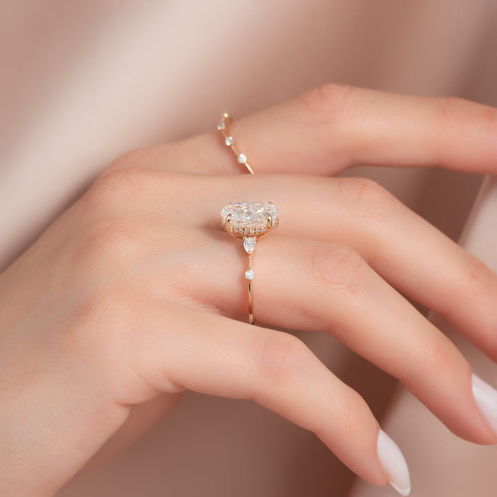 The Niko Oval Lab Diamond Moissanite Engagement Ring *Shown with 3 ct #material_rose