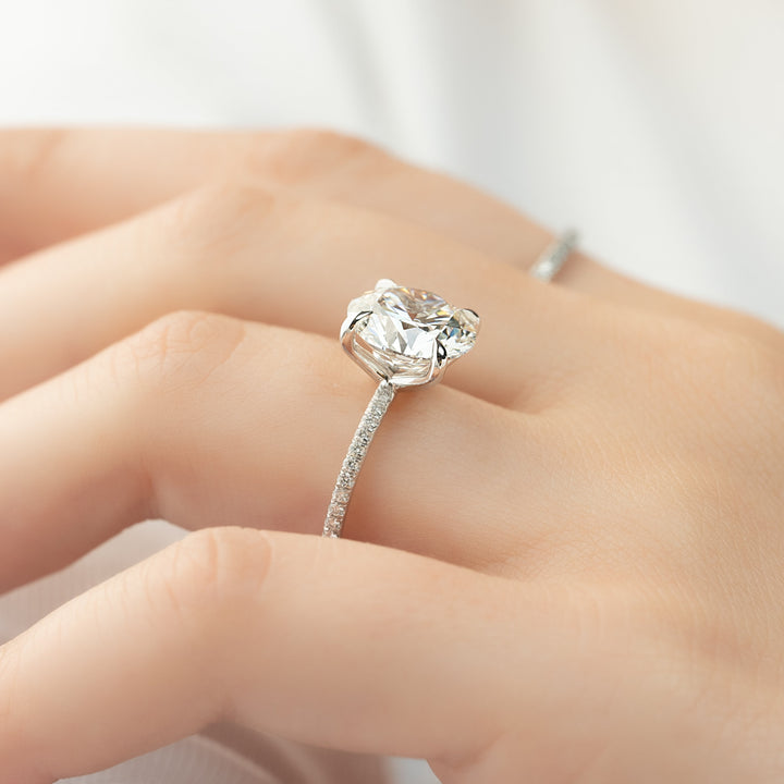 The Pave Cecelia Set With Round Pave Moissanite#material_14k-white