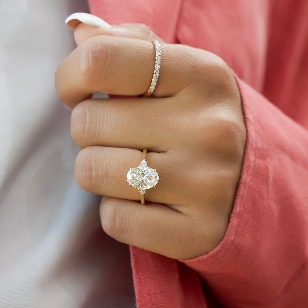 The Pears Leona Set With Oval Side Stone Lab Diamond 3 Carat 14K Gold#material_14k-gold