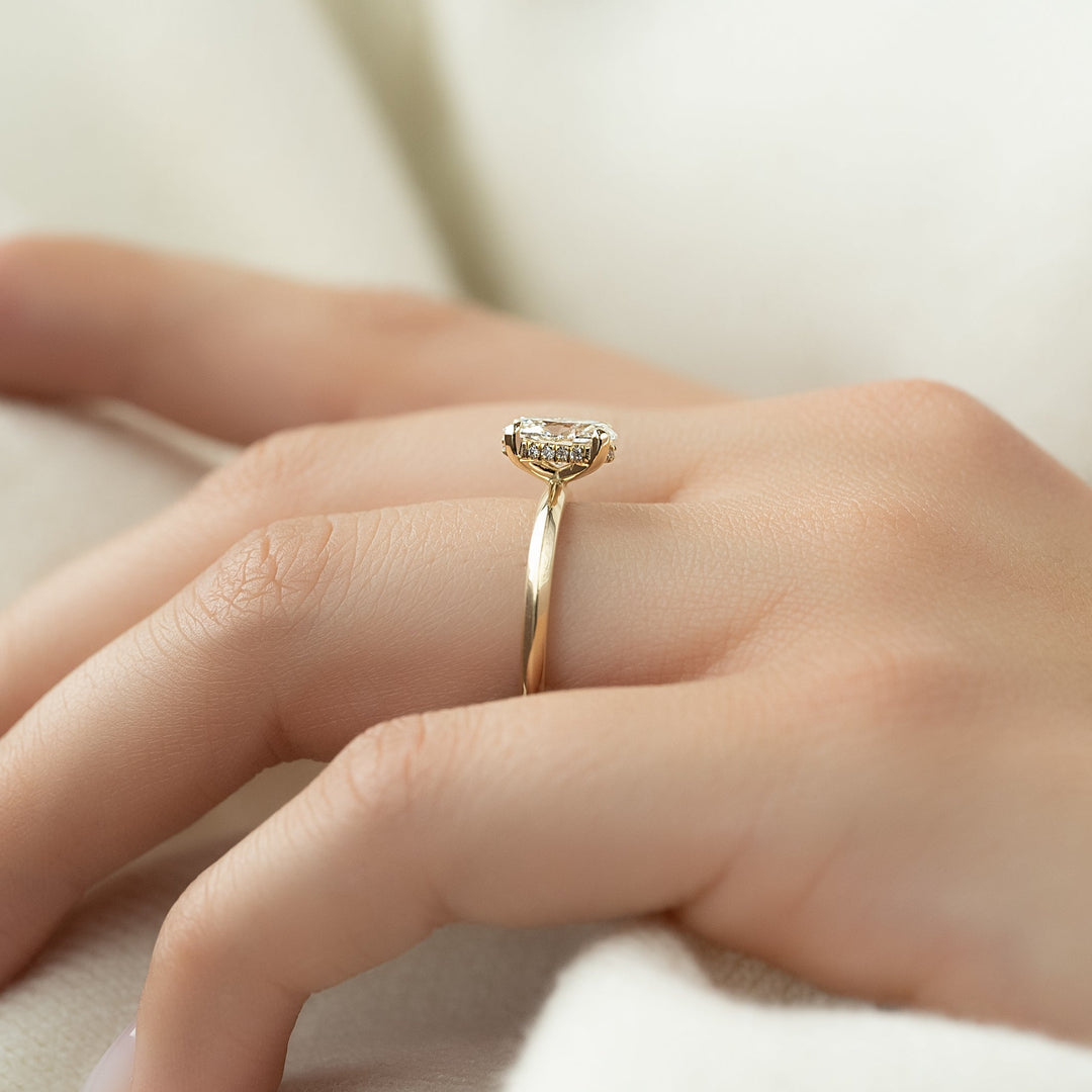 The Razor Liberty Set With Oval Solitaire Moissanite#material_14k-gold