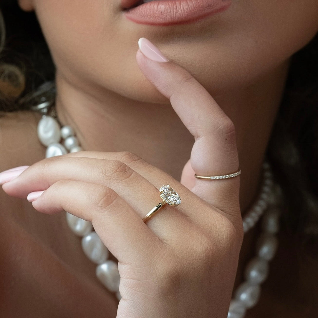 The Razor Liberty Oval Lab Diamond Moissanite Engagement Ring