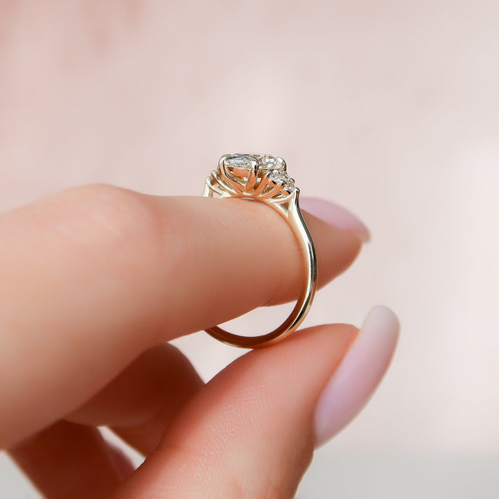 The Summer Set With Oval Side Stone Moissanite#material_14k-gold