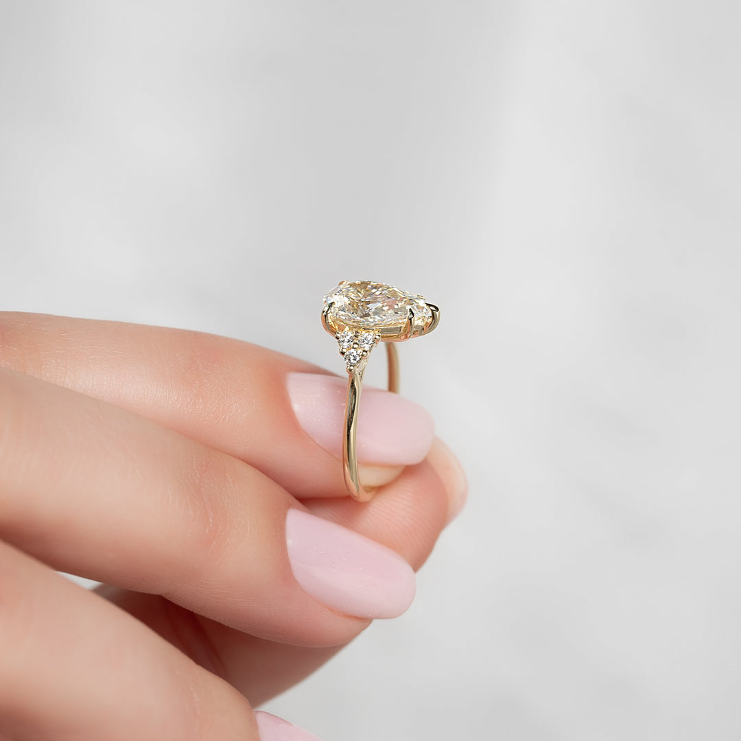 The Summer Set With Pear Side Stone Lab Diamond 1 Carat 14K Gold#material_14k-gold