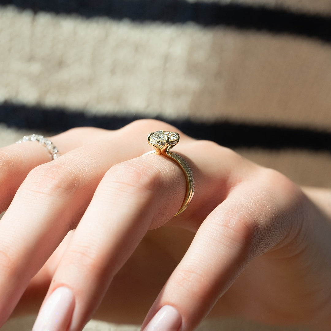 The Sydney Oval Lab Diamond Moissanite Engagement Ring