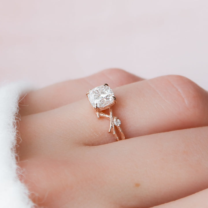 The Textured Coco Set With Cushion Side Stone Moissanite#material_14k-rose