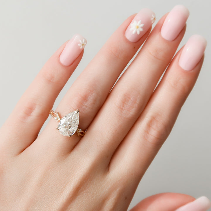 The Textured Coco Set With Pear Side Stone Lab Diamond 3 Carat 18K Rose#material_18k-rose