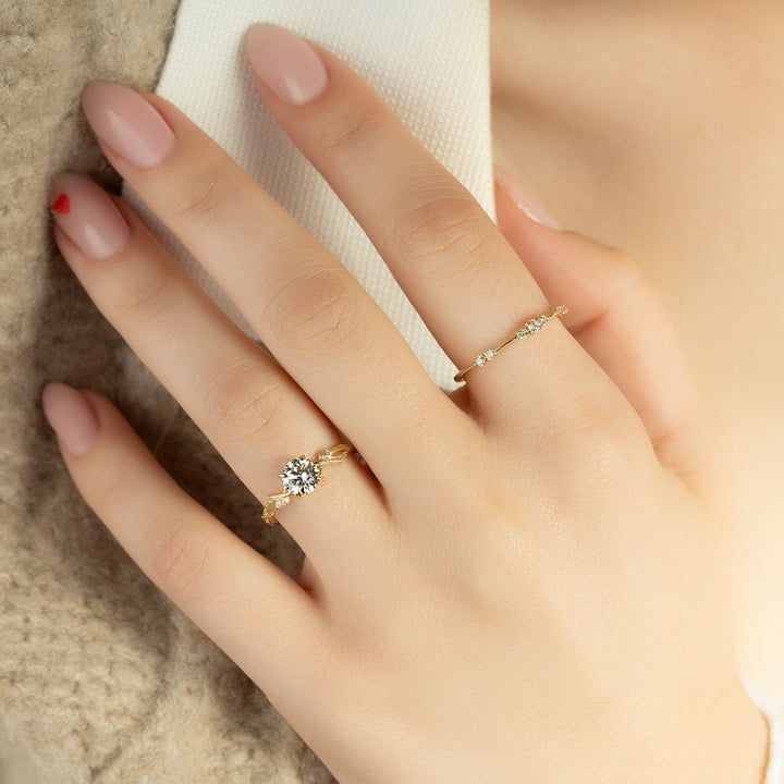 The Textured Coco Set With Round Side Stone Moissanite#material_14k-gold