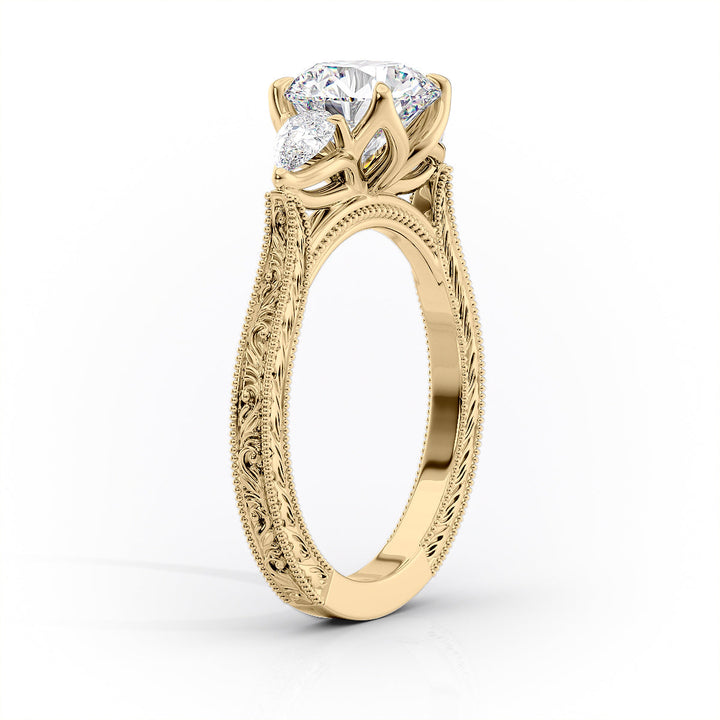 The Three Stone Skye Set With A Princess Lab Diamond#material_gold