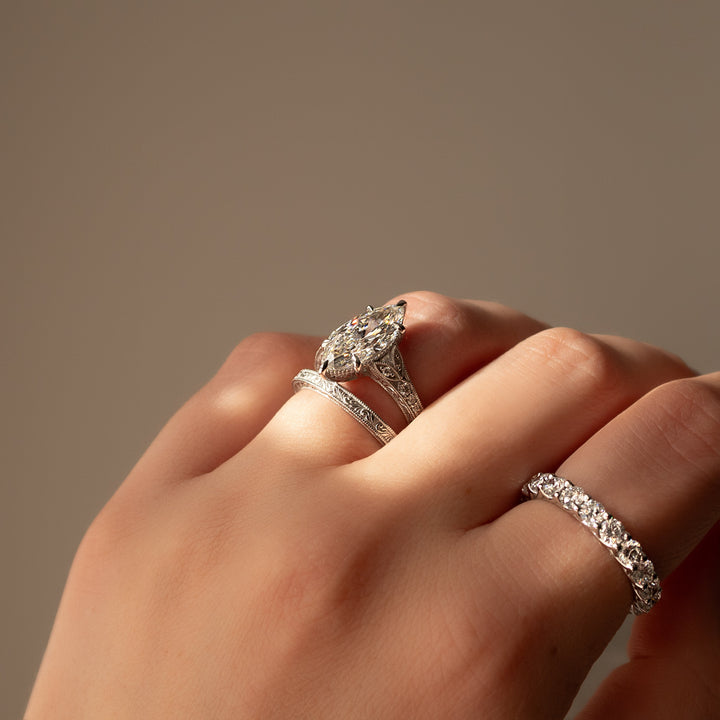 The Vienna Set With A Marquise Lab Diamond#material_white