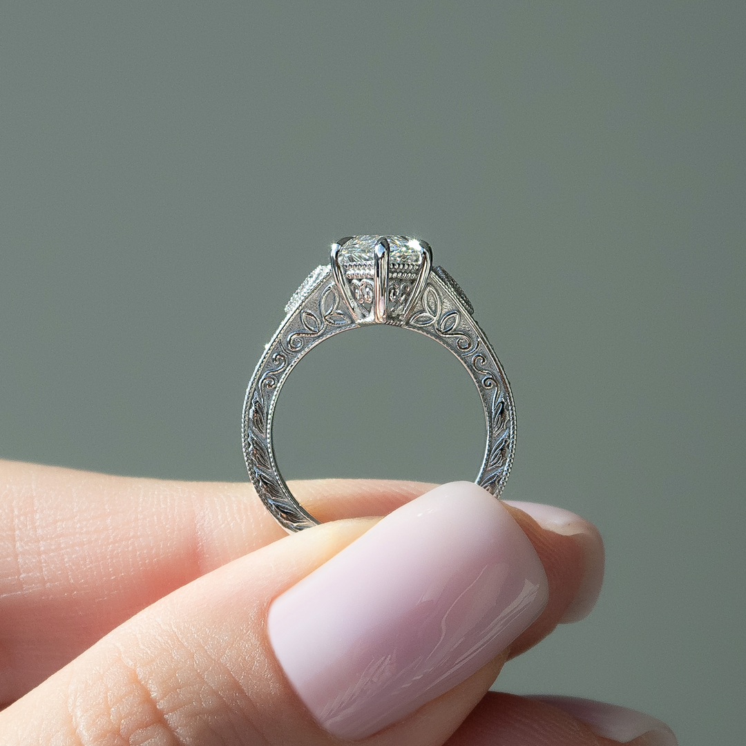 The Vienna Set With A Marquise Lab Diamond#material_white