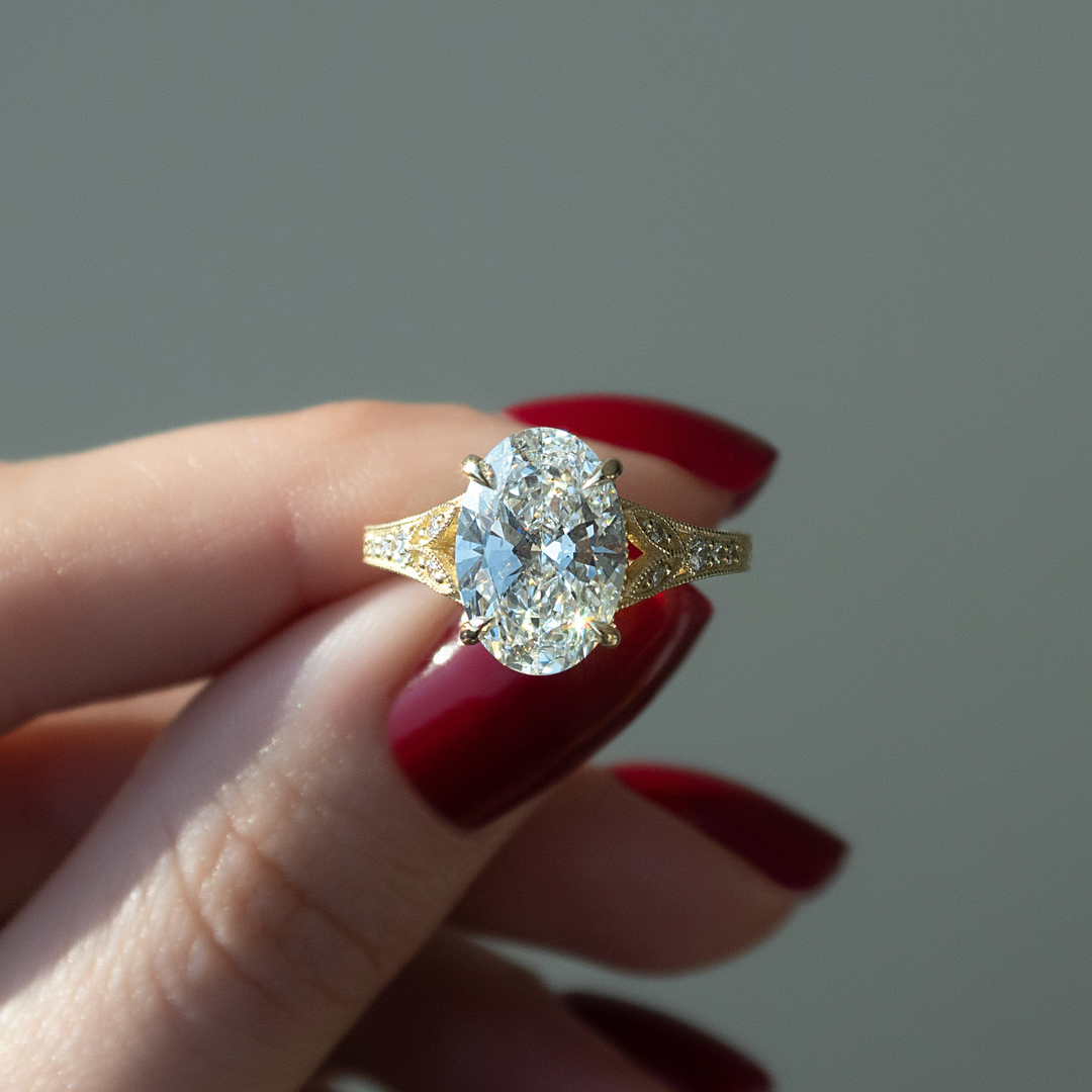 The Vienna Set With An Oval Lab Diamond#material_gold