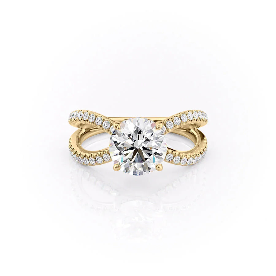 Gold ring with a large diamond on a white background#material_gold